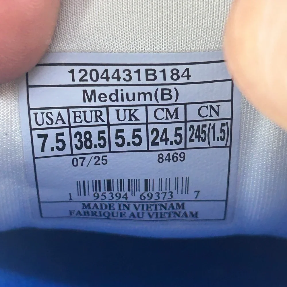 Brooks Adrenaline GTS 25 Women Running Shoes Silver Grey 1204431B184 Size 7.5